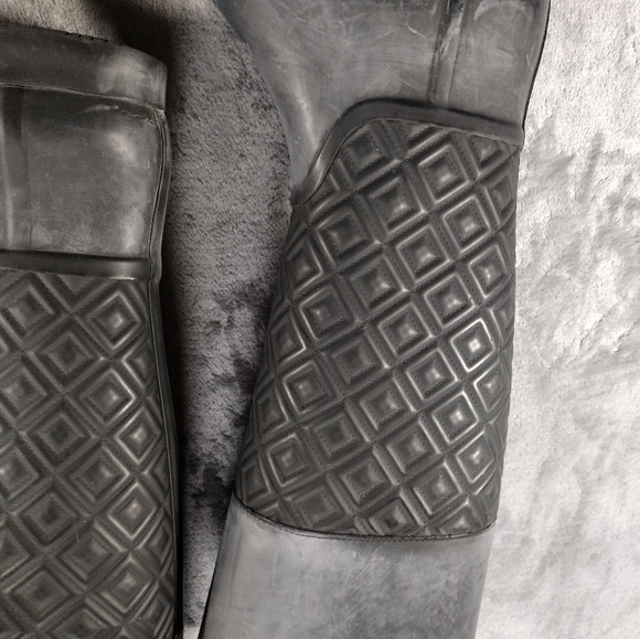 Tory Burch Marion Tall Quilted Rain Boots Riding Boots BLACK SIZE 8 B - Picture 3 of 11